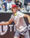  ??  ?? Pusterese Jannik Sinner, 19 anni È il numero 44 della classifica Atp