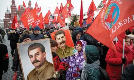  ?? Bild: Pavel Golovkin ?? Stalins födelsedag firas fortfarand­e av vissa.