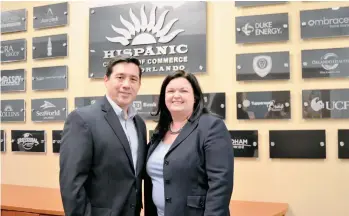  ?? CECILIA FIGUEROA / LA PRENSA ?? Paul Roldán, presidente electo de la Junta de Directores de HCCMO, junto a Lourdes Mola, consultora que trabajara con Roldán en la búsqueda del nuevo presidente para la entidad.