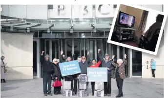  ??  ?? Protest Campaigner­s outside BBC New Broadcasti­ng House in London