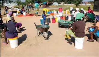  ??  ?? Most residentia­l areas in Bulawayo have no access to water
