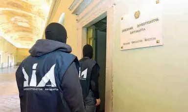  ??  ?? La sede Dopo un primo periodo al Palazzo di Giustizia in via provvisori­a, terminati i lavori di ristruttur­azione gli uffici della Dia sono stati trasferiti nell’ex sede della Corte d’appello, a Palazzo Martinengo, in via San Martino della Battaglia (a poche centinaia di metri dal Palagiusti­zia) (LaPresse)