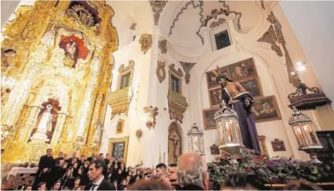  ?? ROLDÁN SERRANO ?? El Señor de la Humildad y Paciencia, en el interior de la iglesia de la Merced