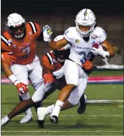  ?? RICK SCUTERI — THE ASSOCIATED PRESS ?? San Jose State running back Kairee Robinson runs for a first down against Ball State in the Arizona Bowl.