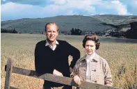  ??  ?? The Queen and Prince Philip in Balmoral to celebrate their silver wedding anniversar­y in 1972