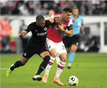  ?? GETTY IMAGES ?? Natispiele­r im Duell: Djibril Sow (l.) und Granit Xhaka im Hinspiel. Feiert Granit Xhaka sein Comeback? Das erfahren Sie im Ticker auf 20min.ch