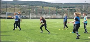  ?? 08_a17girlsru­gby06 ?? The sun was shining on the 3G pitch at Lochgilphe­ad Joint Campus for the taster session.