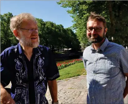  ?? LILLY BJÖRKLUND ?? MÅNGSIDIG REPERTOAR. Fr. v. Risto Nurmela, ordförande för Pargas orgeldagar, och Kari Vuola, organist och konstnärli­g ledare, är nöjda över årets festivalpr­ogram.