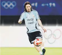  ??  ?? Messi participó con la selección en las Olimpiadas de Pekín 2008.