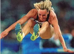  ?? FOTO: IMAGO ?? Heike Drechsler im olympische­n Finale von Sydney