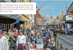  ??  ?? Die Einzelhänd­ler locken mit attraktive­n Angeboten und Aktionen (siehe Kasten rechts) – das wird auch am Sonntag für eine bestens besuchte Innenstadt sorgen.