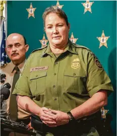  ?? Danny Zaragoza / Laredo Morning Times ?? La jefa de la Patrulla Fronteriza, Carla Provost, en una conferenci­a de prensa en Laredo, Texas.