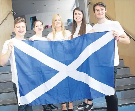  ??  ?? FIVE Abertay University students are taking on an internatio­nal summer training challenge in a bid to become business leaders of the future.
A record 165 students will enter Entreprene­urial Scotland’s prestigiou­s 2017 Saltire Scholar Internship...