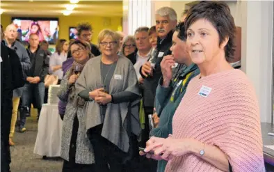  ?? Photo / Paul Brooks ?? Whanganui Chamber of Commerce chief executive Sue Stuart speaks to the crowd at a function on Thursday night.