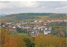  ?? FOTO: DG ?? Blick auf die „Kutzhofer Alpen“während der Eröffnungs-Wanderung auf dem 7-Dörfer-Weg in der Gemeinde Heusweiler.