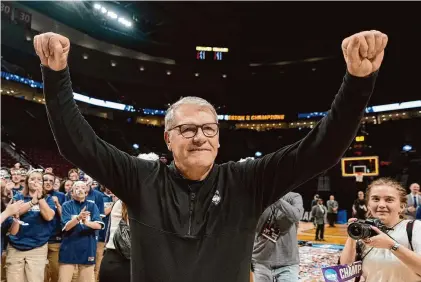  ?? Soobum Im/Getty Images ?? Geno Auriemma first received the Women’s National Coach of the Year award in 1995, the year the 35-0 Huskies completed their first perfect season with the school’s first national championsh­ip. He also won the award in 2003, 2008, 2009, 2016, and 2017.