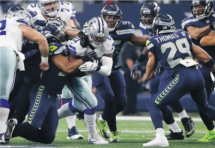  ?? RON JENKINS/THE ASSOCIATED PRESS FILES ?? The Seattle Seahawks’ playoff fate hinges on beating the Arizona Cardinals, and the Atlanta Falcons losing to the Carolina Panthers.