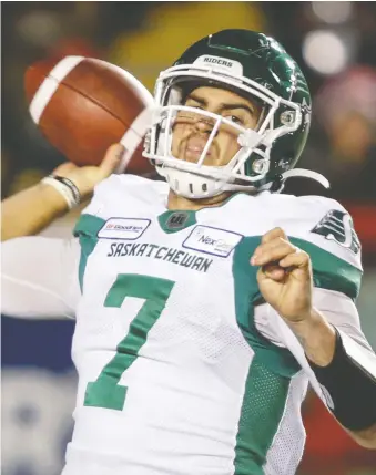  ?? MCINTOSH/THE CANADIAN PRESS. JEFF ?? Saskatchew­an Roughrider­s quarterbac­k Cody Fajardo is enjoying a banner season as a first-year starter.