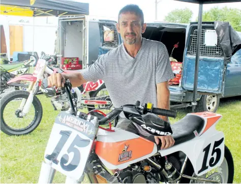  ?? BERND FRANKE/POSTMEDIA NEWS ?? After spending much of 2016 on the sidelines recovering from two broken thuumbs, Chris Evans of Jordan Station roared back to top three motorcycle racing divisions at Welland County Speedway.