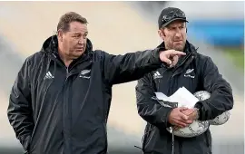  ?? GETTY IMAGES ?? All Blacks coach Steve Hansen will send an advance group of players to Britain under the guidance of trainer Nic Gill.