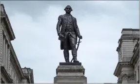  ??  ?? CONTROVERS­IAL: The statue of Clive of India near the Foreign Office