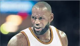  ?? Leah Klafczynsk­i Akron Beacon Journal ?? THE FRONT GATE of LeBron James’ Brentwood home was defaced. “Hate in America, especially for African Americans, is living every day,” James said.