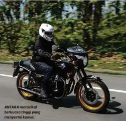  ??  ?? ANTARA motosikal berkuasa tinggi yang menyertai konvoi.