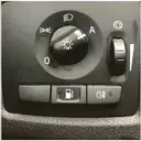  ?? FOTO: SVV ?? SAFE POSISJON: På biler som har autofunksj­on på lysbrytere­n er det bare å sette bryteren på auto og la den stå der.