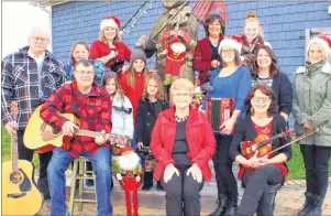  ??                 ?? Members of the Joe Narcisse family who will be performing in the “Christmas Memories” concert on Dec. 17 at the Village musical Acadien in Abram-Village.