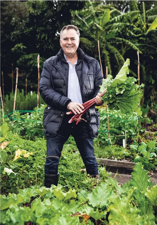  ?? Picture / Babiche Martens ?? Simon Gault at Grey Lynn's Kelmarna Gardens.