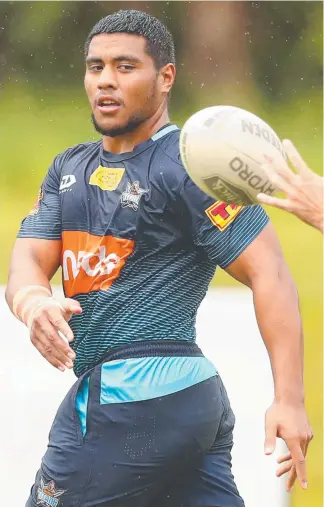  ?? Picture: GETTY IMAGES ?? Moeaki Fotuaika is expected to line up with the Titans against the Eels.