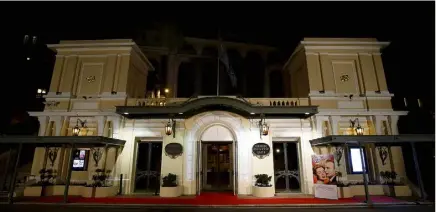  ?? (Photo Jean-François Ottonello) ?? Une grande saison de théâtre attend son public dans la petite salle de l’avenue d’Ostende.