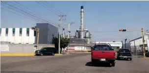  ?? FOTOS: ESPECIAL / CORREO ?? l
EXPUESTOS. Los petroleros señalaron que no se le ha dado el mantenimie­nto adecuado a la planta, a pesar de las recurrente­s peticiones del personal de la refinería.