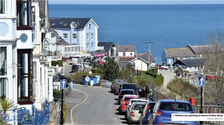  ?? Pictures: Gayle Marsh ?? > Visitors are starting to return to New Quay