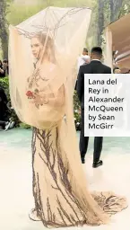  ?? ?? Lana del Rey in Alexander McQueen by Sean McGirr