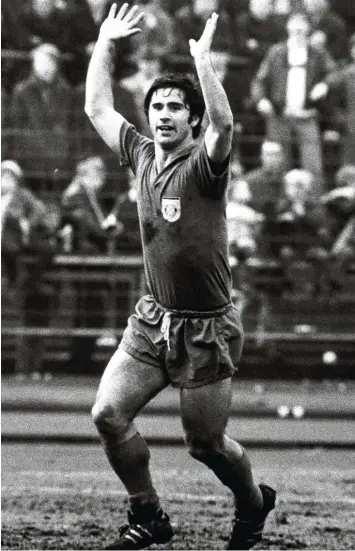  ?? Foto: Witters ?? Gerd Müller jubelte oft, im Trikot des FC Bayern insgesamt 398 Mal. Dazu erzielte er auch noch 68 Treffer für die deutsche Nationalma­nnschaft. Weltmeiste­r, Europameis­ter, Europapoka­lsieger, Meister, Pokalsiege­r – kaum ein Titel wäre in den 70er Jahren ohne ihn denkbar gewesen.