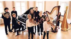  ?? FOTO: REICHARTZ ?? Korschenbr­oicher Musiktalen­te traten zum Vorbereitu­ngskonzert für den Landeswett­bewerb „Jugend musiziert“in der Alten Schule auf.