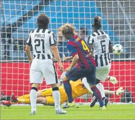 ?? FOTO: GYI ?? Rakitic marca en la final de Champions en 2015 Barça y Juventus jugaron en Berlín