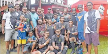  ?? Picture: SOPHIE RALULU ?? Nausori rugby team members pose for a photograph during the Nausori 10s tournament at Ratu Cakobau Park in Nausori yesterday.