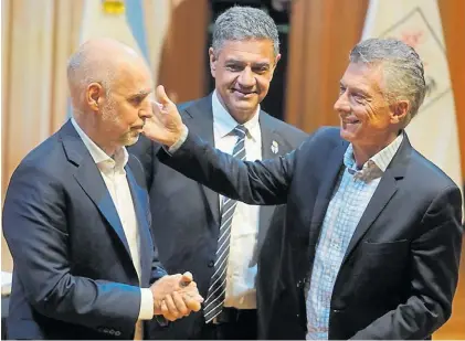  ?? ?? Líder. Mauricio Macri, cuando asumieron ministros de la Ciudad. Se cruzó con Larreta y con su primo Jorge.
