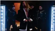  ?? PETER MOUNTAIN — UNIVERSAL PICTURES ?? Jason Momoa, center, in “Fast X.”