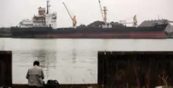  ?? FELIX MARQUEZ/THE ASSOCIATED PRESS ?? The North Korean cargo ship Mu Du Bong, seen anchored in the port of Tuxpan, Mexico, after it accidental­ly ran aground off Mexico in July 2014.