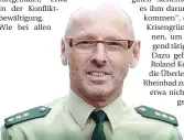  ?? RP-FOTO: ANDREAS BRETZ ?? Hans-joachim Kensbock-rieso ist Polizist im Ruhestand.