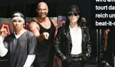  ??  ?? DER KING OF POP LEBT Detlef Soost mit den beiden Hauptdarst­ellern Dantanio Goodman und Koffi Missah (l.)