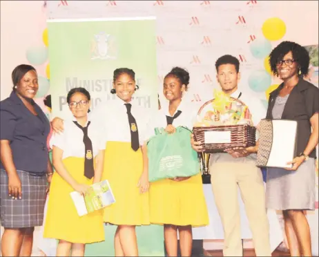  ?? (Ministry of Education photo) ?? Brickdam Secondary School showing off their prizes