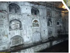  ?? Photo from Wikimedia Commons ?? The niches dating back to the Spanish colonial era in the undergroun­d crypt of the Nagcarlan cemetery.