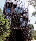  ??  ?? Designed for a romantic couple, the new andbeyond Ngala Treehouse is a luxe overnight playhouse in the remote wilds of Ngala Private Game Reserve.