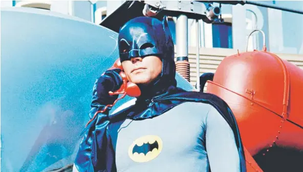  ?? FOTO: ARCHIVO ?? El colorido Batman de Adam West se transformó en un fenómeno cultural en los años 60.