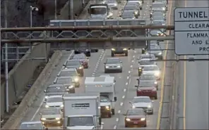  ?? Darrell Sapp/ Post- Gazette ?? Bumper- to- bumper traffic on the inbound Parkway East during the morning rush.