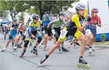  ?? FOTO: GUNTHILD SCHULTE-HOPPE ?? Der Speedskati­ng-Halbmarath­on war ein Höhepunkt des 2. Rad & Roll in Ettenkirch.